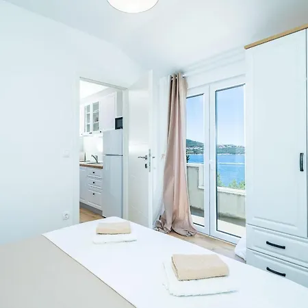 Apartments Lovro Dubrovnik Exterior photo