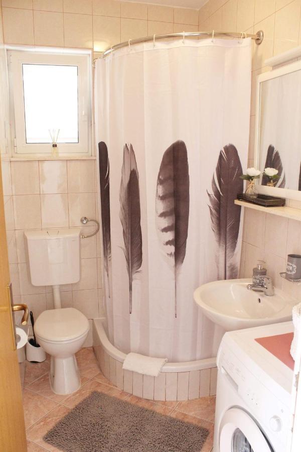 Lovro Apartma *