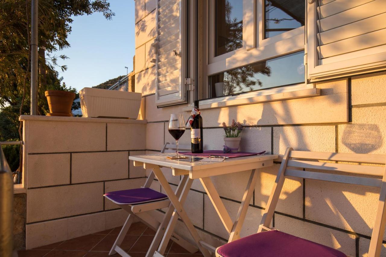 Apartment Lovro *